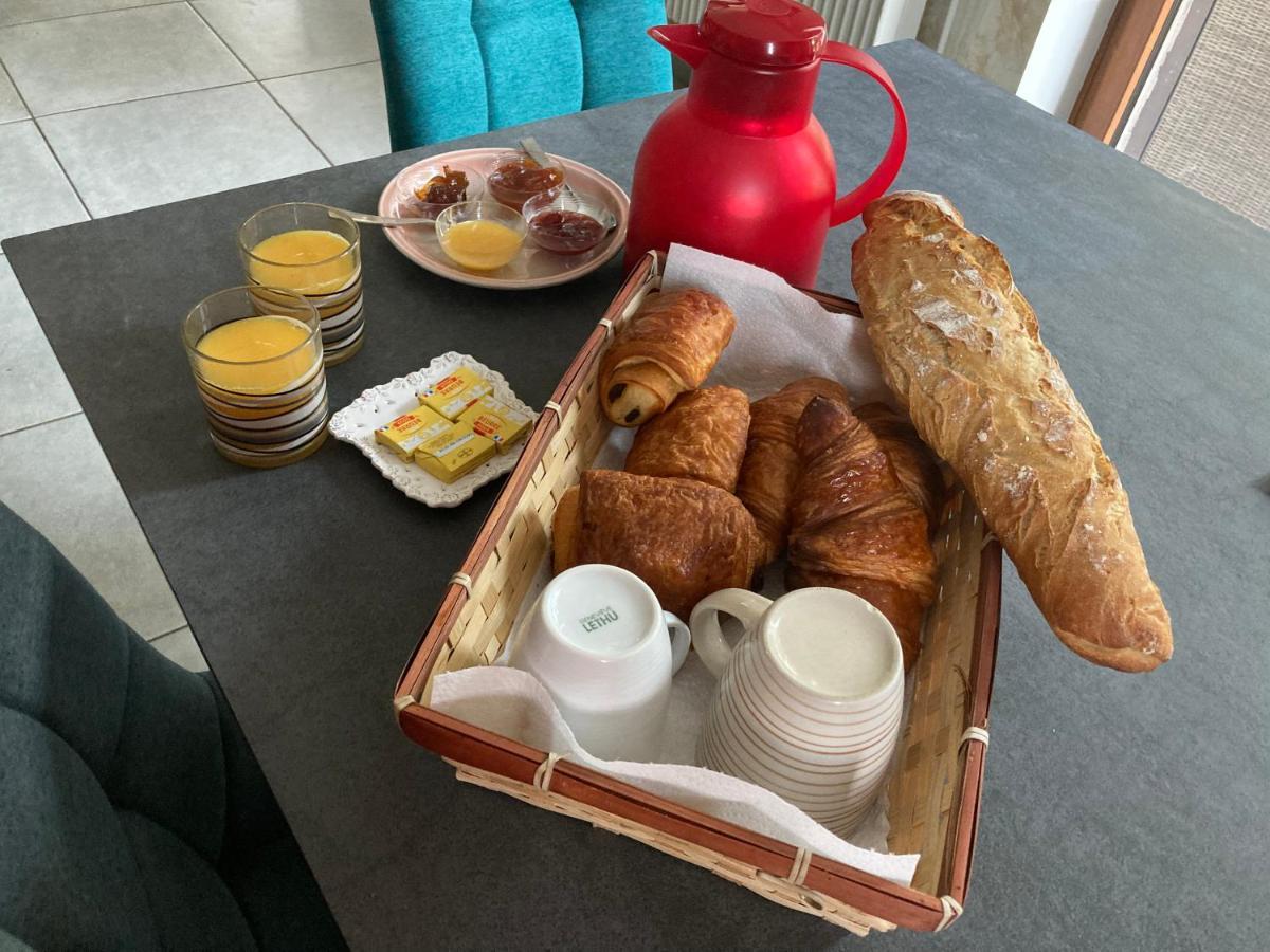 Les Berouds Hotell Salaise-sur-Sanne Eksteriør bilde
